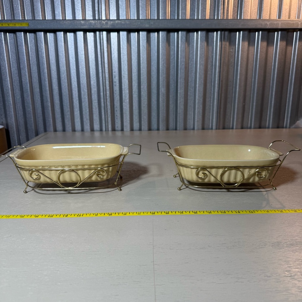 VTG Pfaltzgraff FTDA 1983 Pale Yellow 32 Oz. Casserole Dish W/ Wire Rack Holder